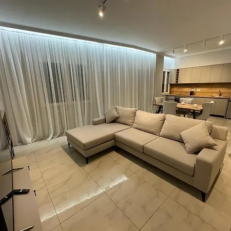 Center Apartment Durres