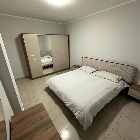 Center Apartment Durres